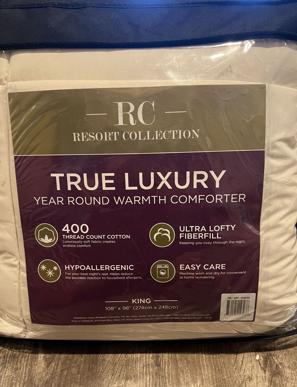 New Resort Collection King Comforter 