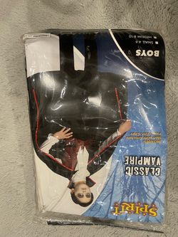 Spirit Classic Vampire Boys Halloween Costume