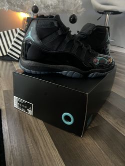 Men’s Jordan 11’s “Gamma” Size 11