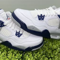Nike Air Jordan 4 Midnight Navy - Size 3Y