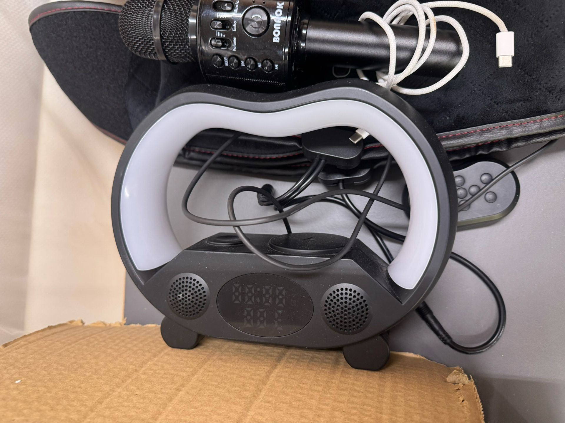 Speaker, Alarm Click, Charger