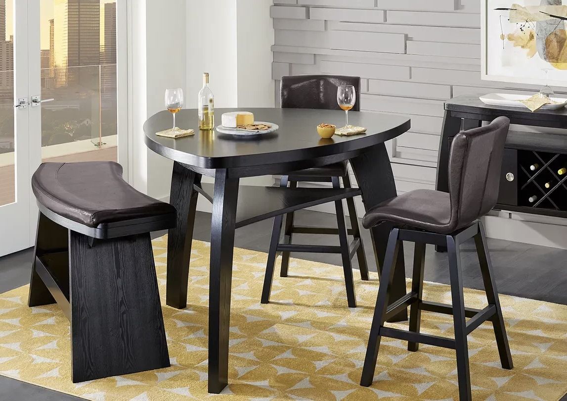 Dining Table Seats 4