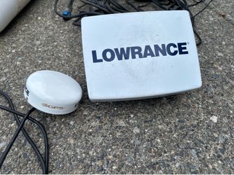 2 Lawrence sonar fish finders