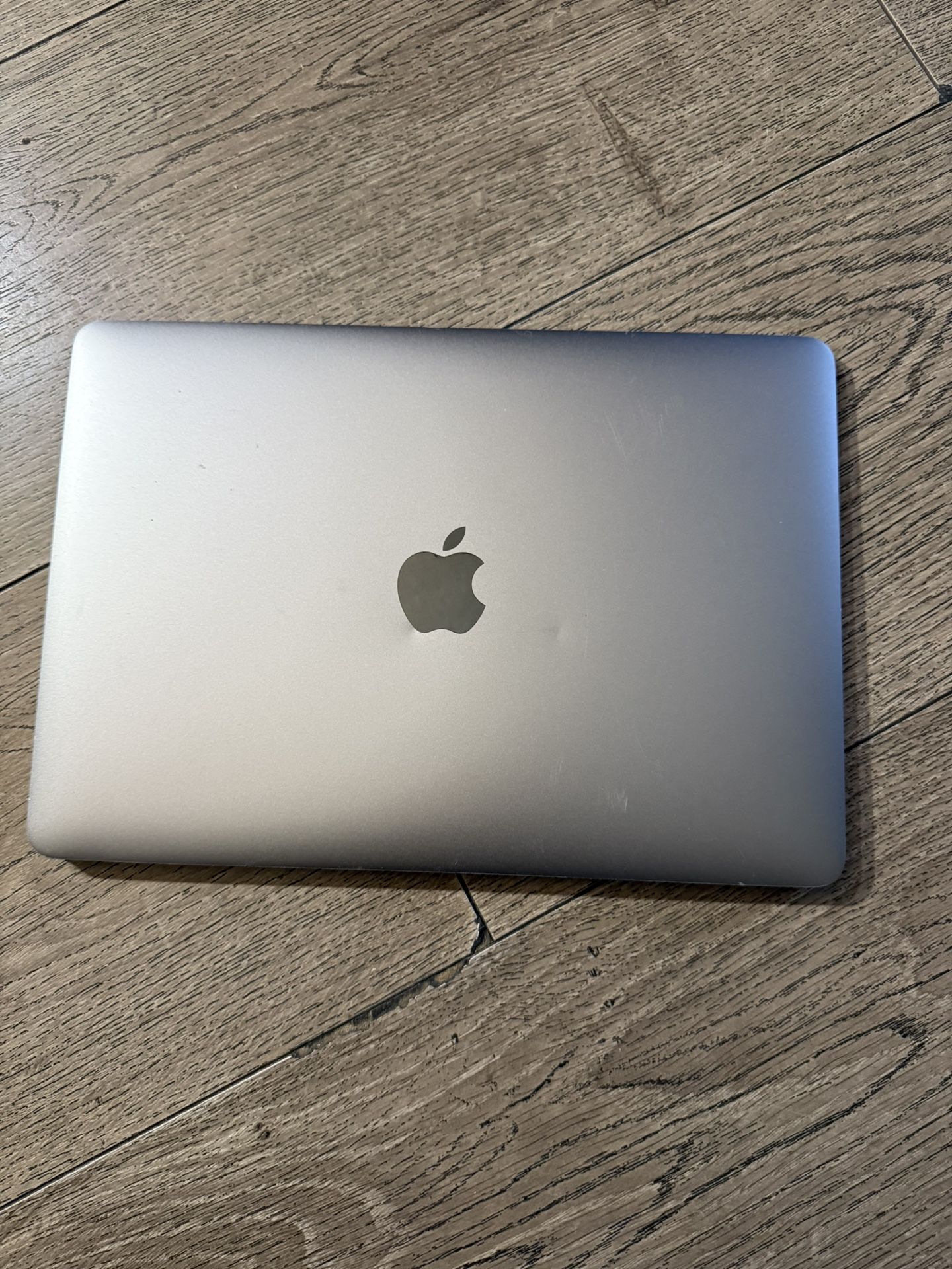 MacBook