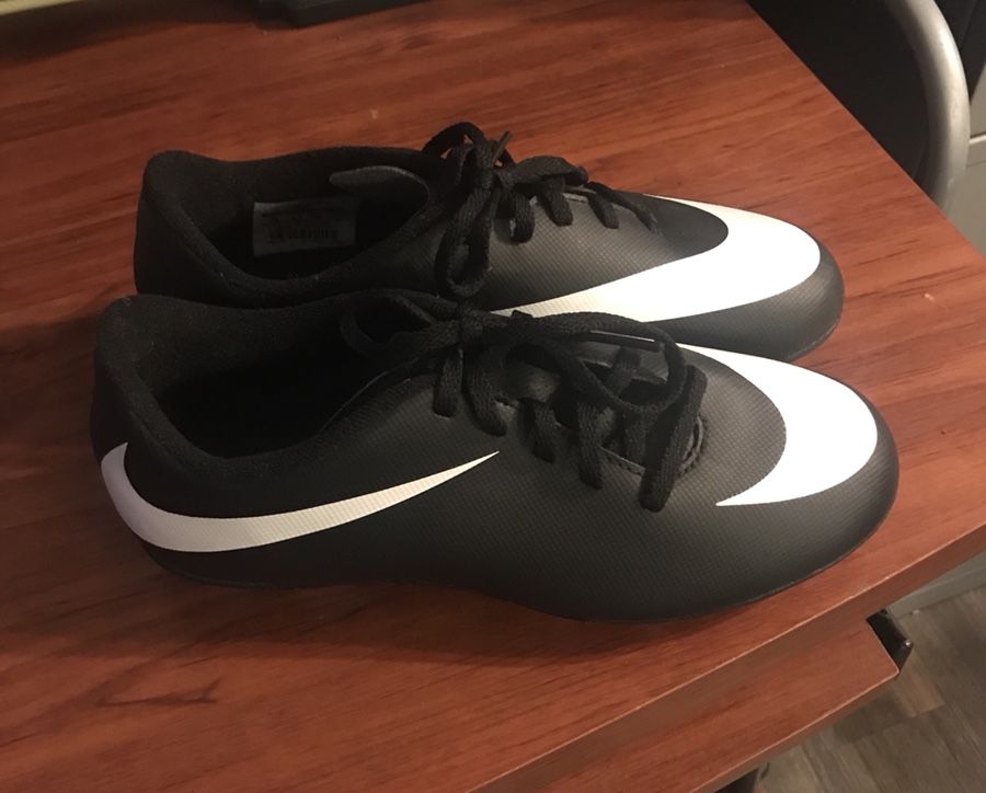 Boys Soccer Cleats New