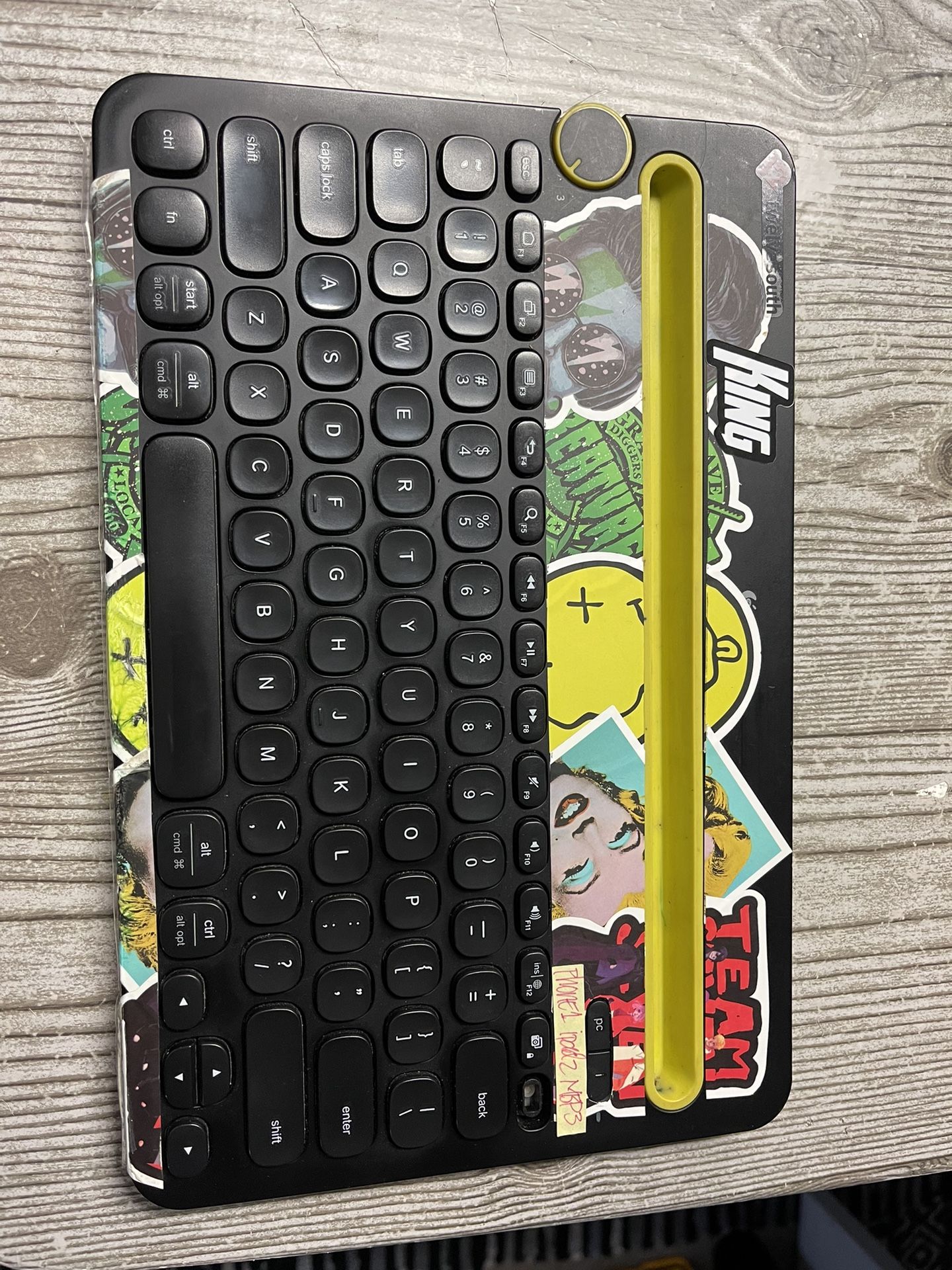 Logitech K480 Wireless Multi-Device Keyboard for Windows, macOS, iPadOS, Android or Chrome OS, Bluetooth, Compact, Compatible with PC, Mac, Laptop, Sm