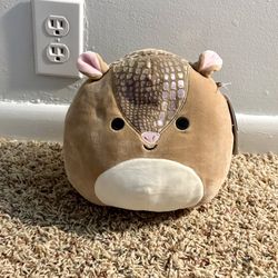 Squishmallow - Armadillo 