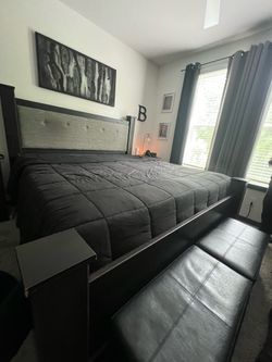 King size bedroom set