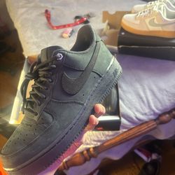 Air Force 1s Suade (Black)