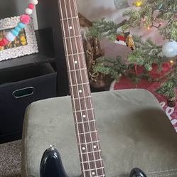 2017 Fender Modern Player Jazz Bass