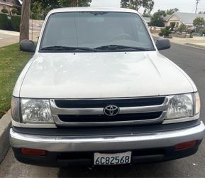 2000 Toyota Tacoma