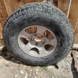 Rin Con Llanta Para F150  Del 98 AL 2002 De 5 Lugs X 16 Pulgadas De Llanta