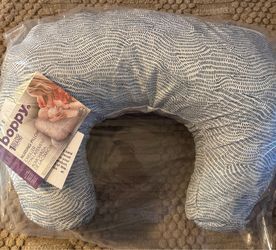 New Boppy Breastfeeding Nursing Baby Pillow - Blue Speckled Current