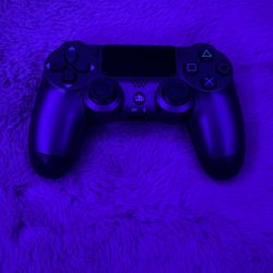 PS4 Controller 
