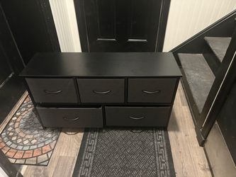 Small 5 drawer dresser