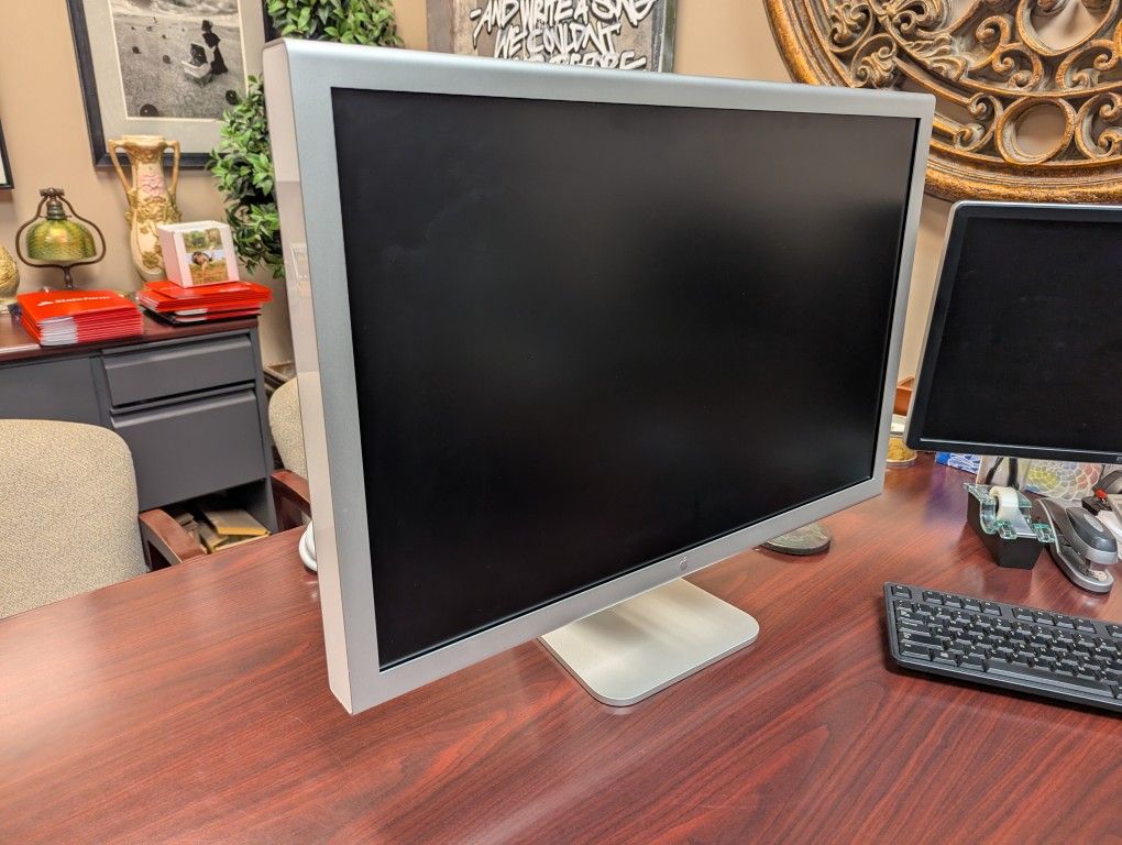 30" Apple Cinema HD Display A1083 Computer Monitor