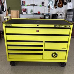 Cornell A power 8 Drawer Mobile Tool Box
