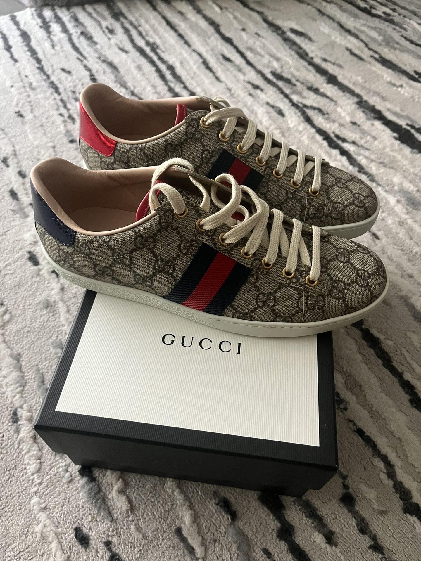 Gucci Shoes Brand New