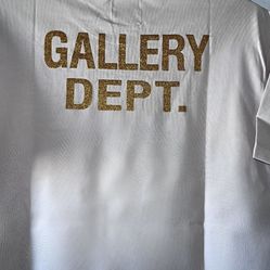 Men’s GALLERY shirt Size M $80