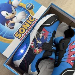 Sonic the Hedgehog Light Up Shoes Boys Size 3 (WORN) 