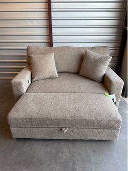 Oversized chair