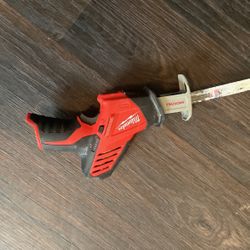 Milwaukee M12 Reciprocating Saw