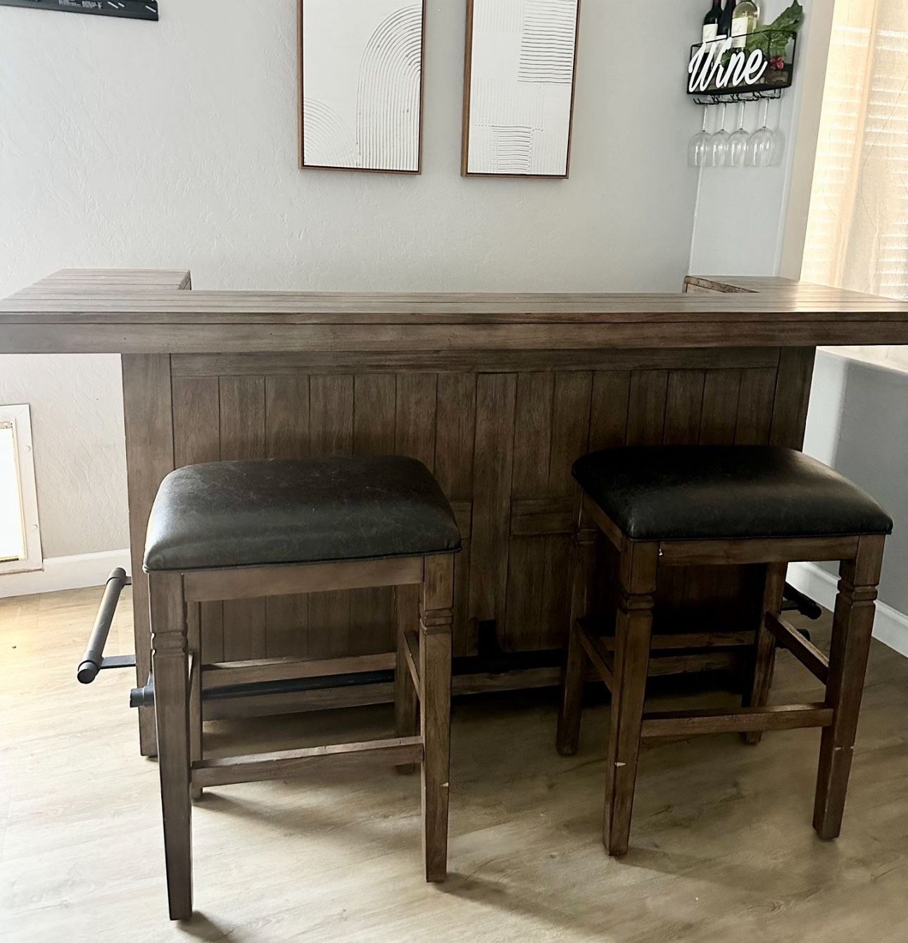 Bar/dining/entertaining table