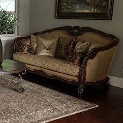 Aico Beautiful Sofa 7 Decorative Pillows  