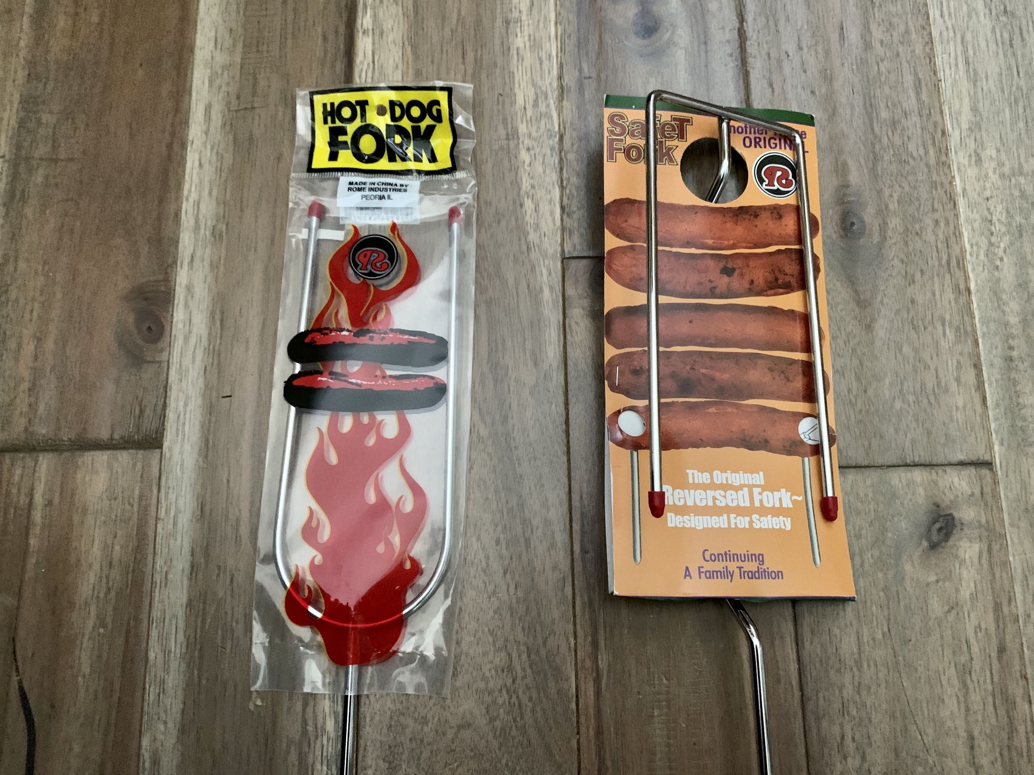 Brand NEW Pair Of Campfire Forks For Hot Dogs & Marshmallows