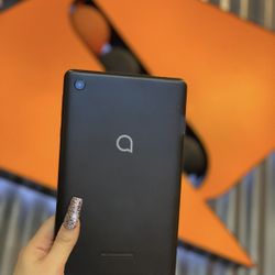 FREE INTERNET & TABLET