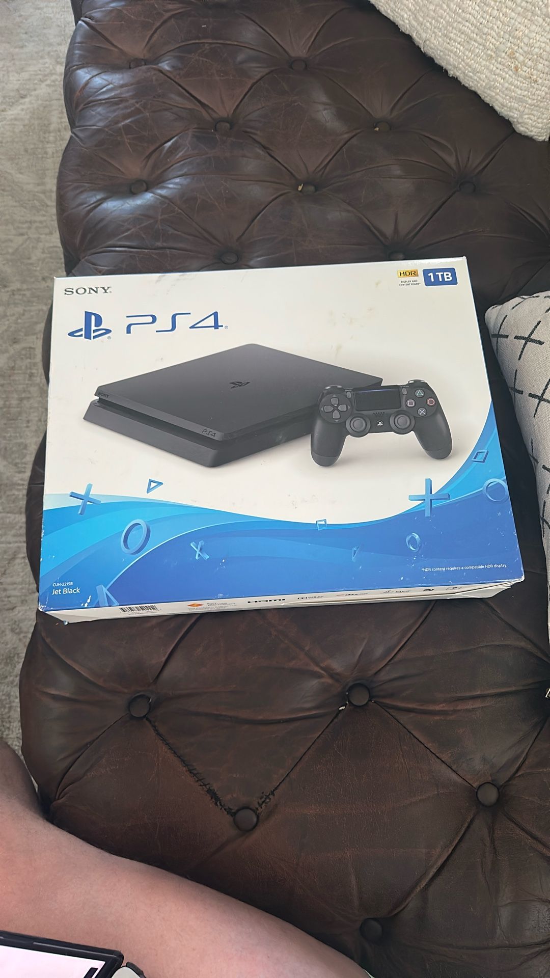 PlayStation 4 Slim