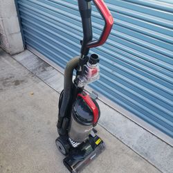 Dash Sprint Home Vacuum 