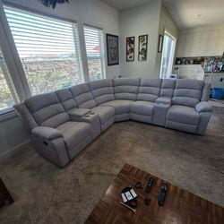New Recliner Sectional Couch with 2 Consoles! Free Delivery 🚚! Free Assembly!
