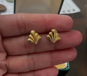 18k Gold Earrings 