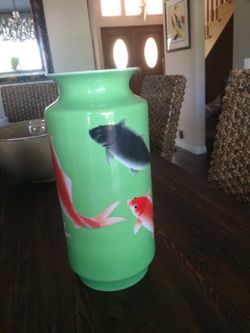 Beautiful Vase  For Your Living Or Give To Someone Special.