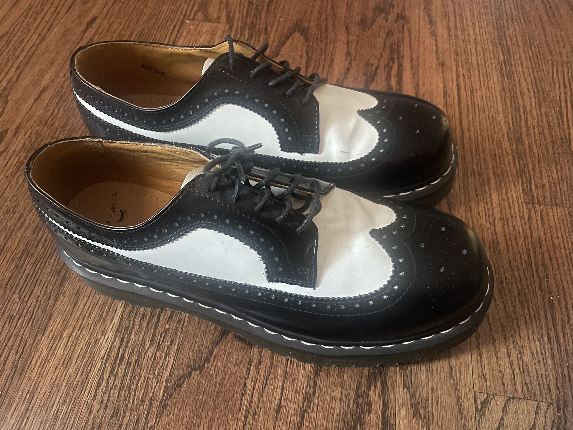 Dr. Martens 3989 Shoes