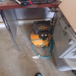 Bositch air compressor electric 6gal