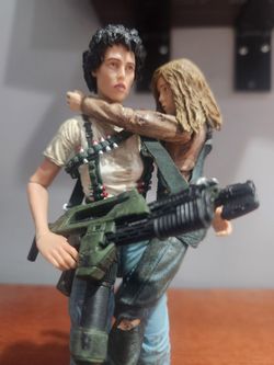NECA Ripley rescuing Newt 30th anniversary