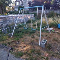Swing Set Kiddos 