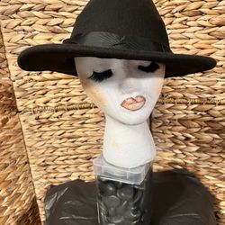 Women’s Black Cowgirl Style Hat