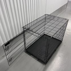 Large Dog cage with plastic tray 35.5” L x 24.5” W x 27.5” H - Excellent condition 