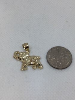 10 K Y Gold Elephant Charm