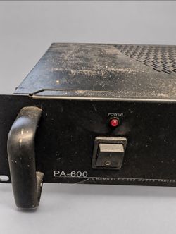 PA-600 2-Channel 600W Professional Power Amplifier