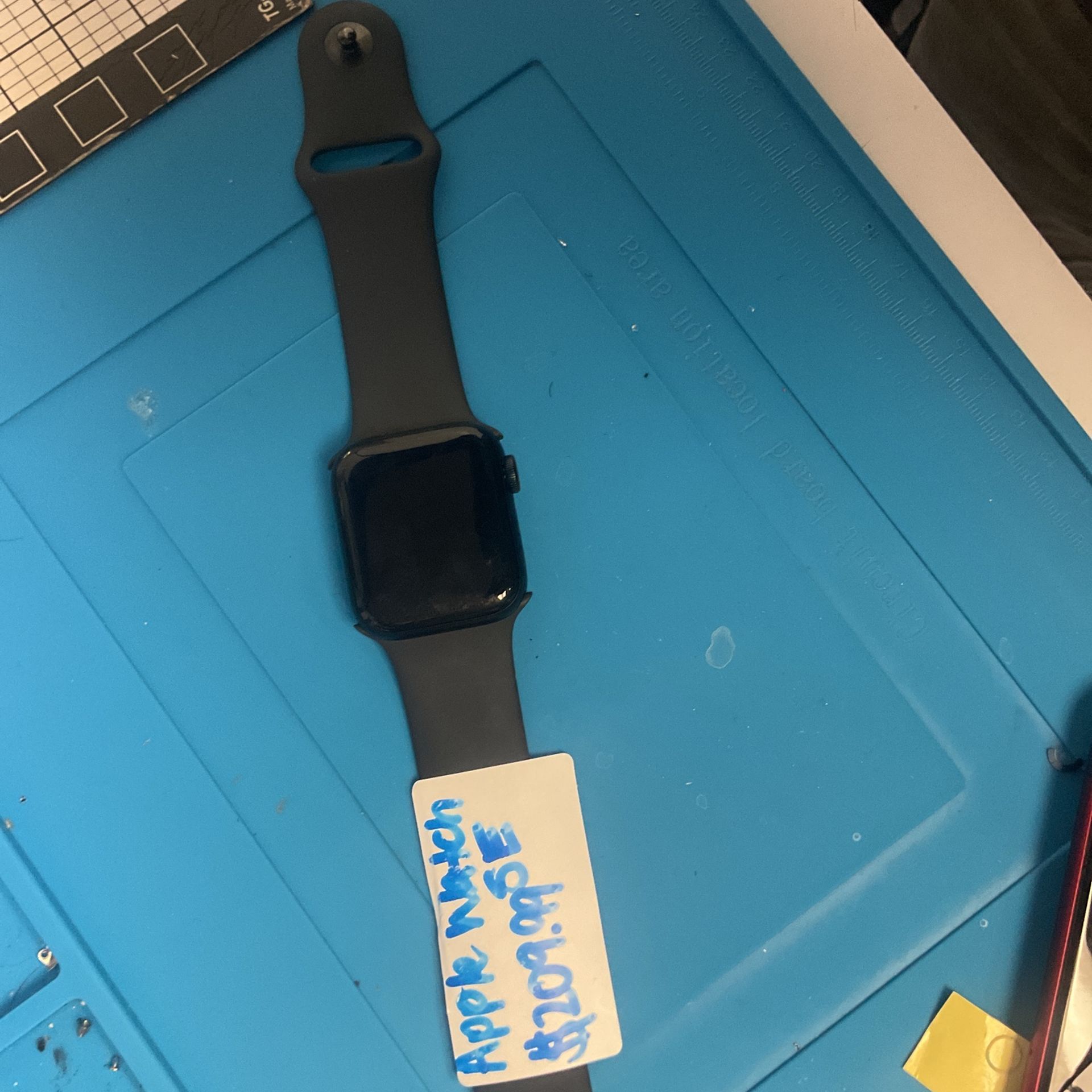 Apple Watch SE