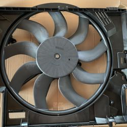 BMW 335is 335d 1m  Cooling Fan 