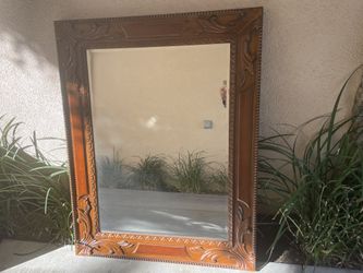 decor mirror very good condition