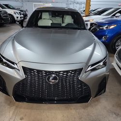 Lexus 2021 IS350