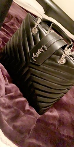 Authentic Saint Laurent purse ! LouLou Large bag