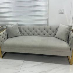 Gray sofa for sale!!! Ask For Price !!! Preguntar Por Precio 