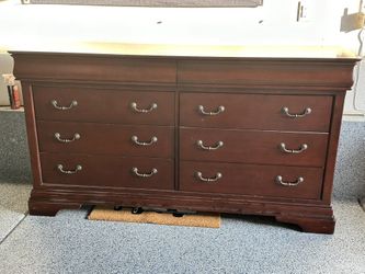 Dresser